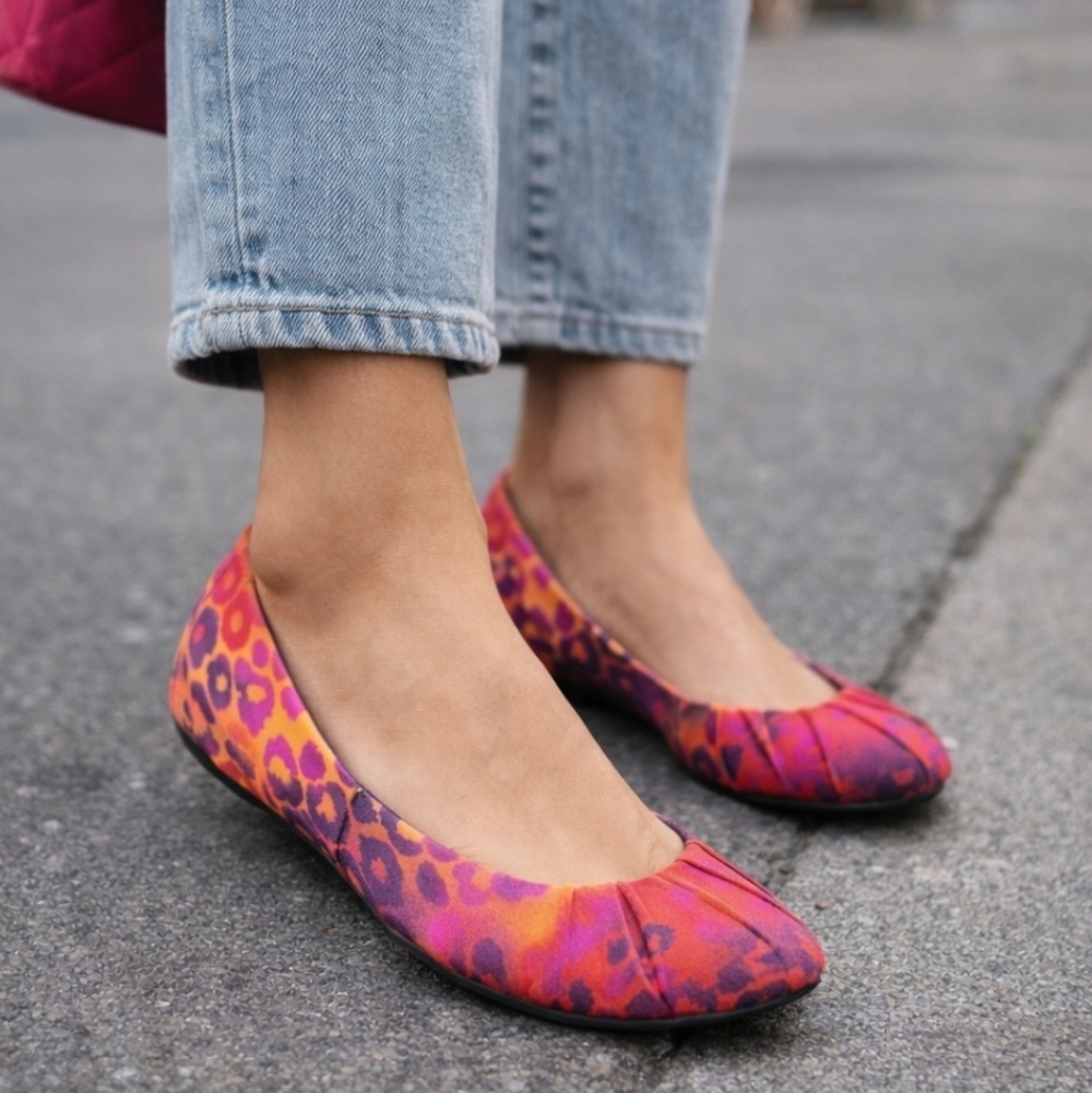 Nine West Blustery Y2K Pop Glam Round Toe Comfort Ballet Flats 7.5M